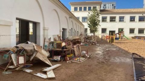 Escola de València afectada greument per la DANA.